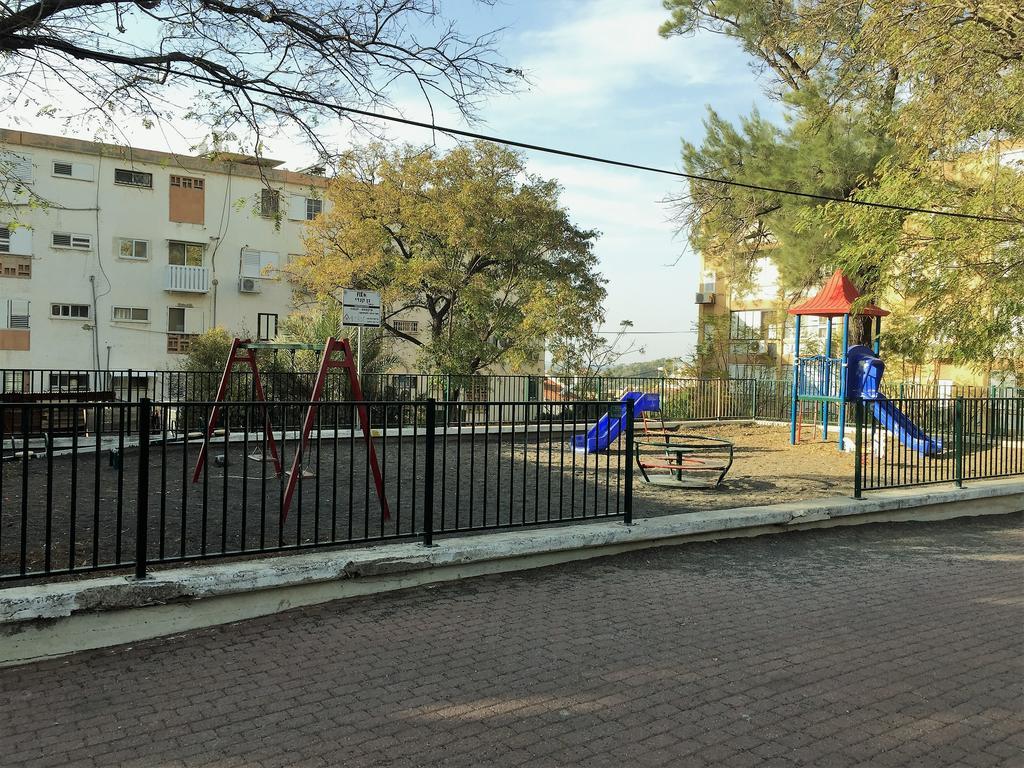 2 Bedroom Apartment In Atlit, Haifa District Екстер'єр фото