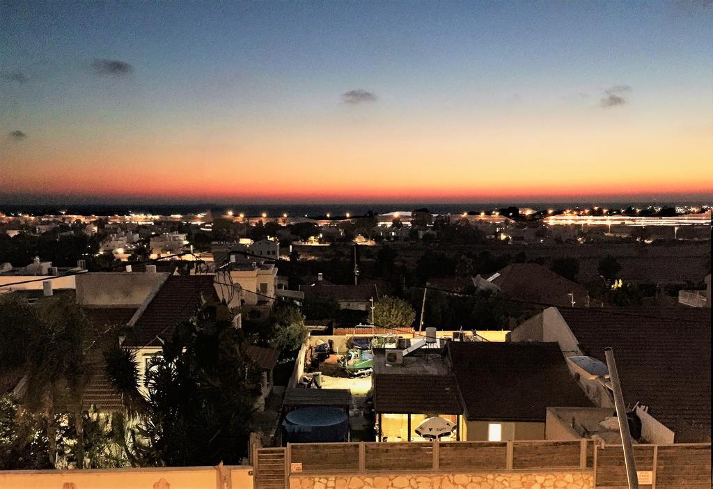 2 Bedroom Apartment In Atlit, Haifa District Екстер'єр фото